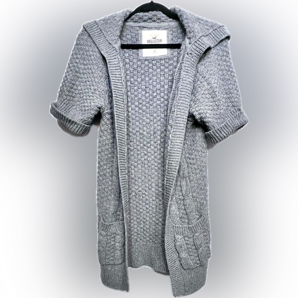 Hollister Gray Knit Short Sleeve Hooded Cardigan Sweater | Size M